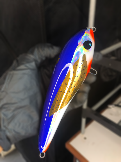 Surface Hunter Blue Flying Fish 180F